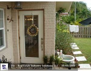 Rental 1582 Main Image