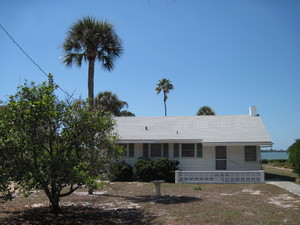 Rental 1898 Main Image