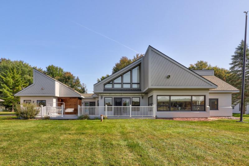 Rental 202242 Main Image