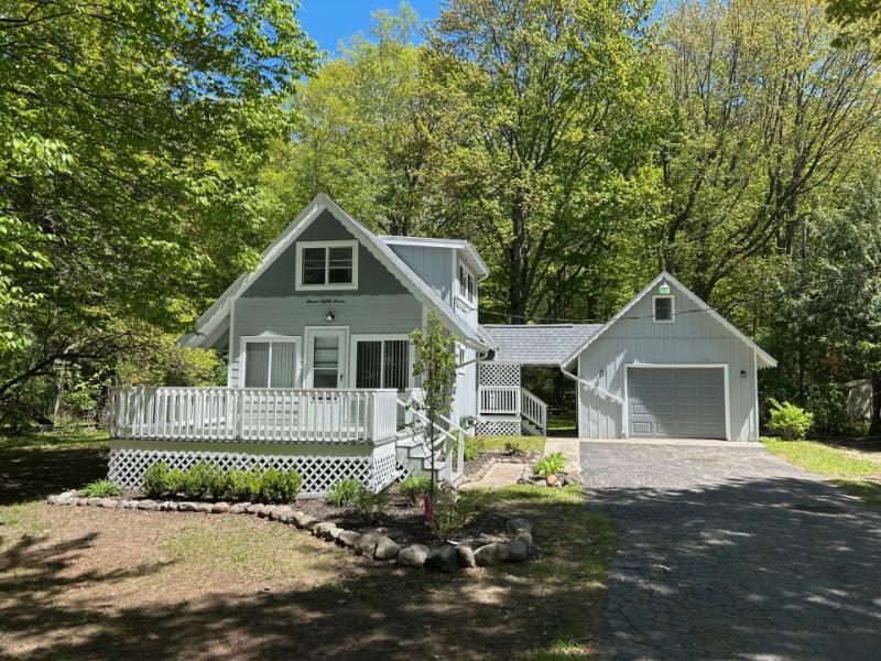 Rental 202760 Main Image