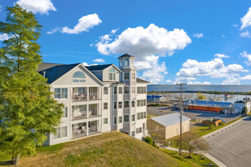 Rental 203428 Main Image