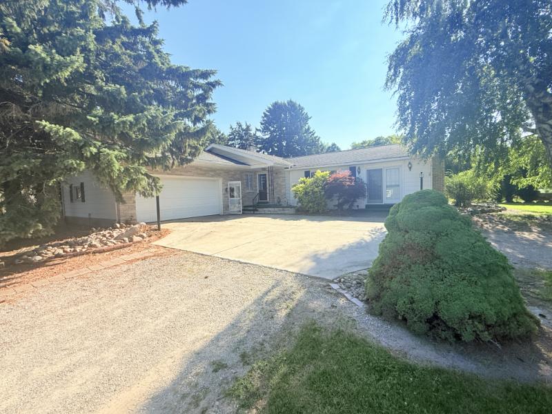 Rental 204139 Main Image