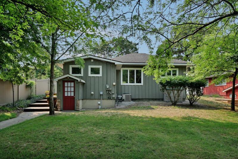 Rental 204303 Main Image